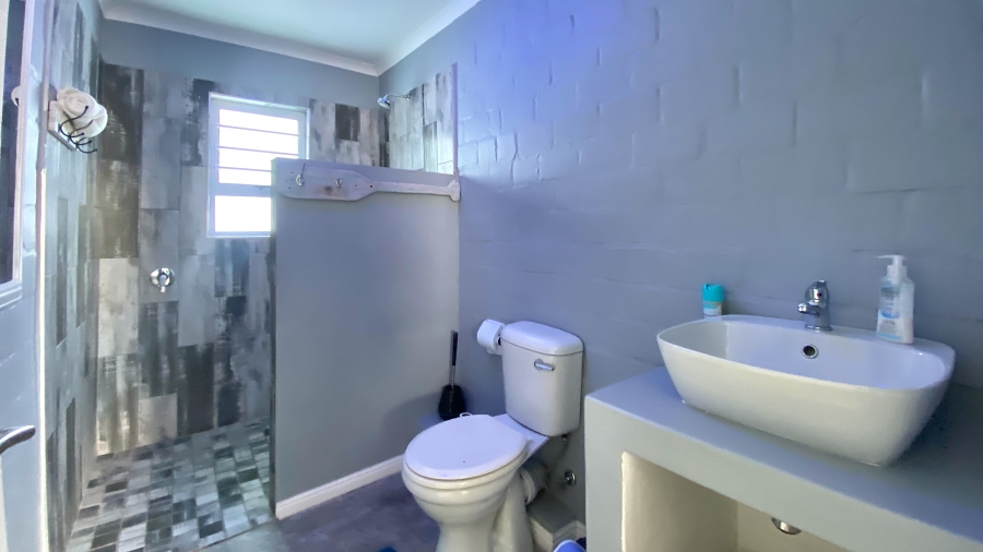 5 Bedroom Property for Sale in Dwarskersbos Western Cape